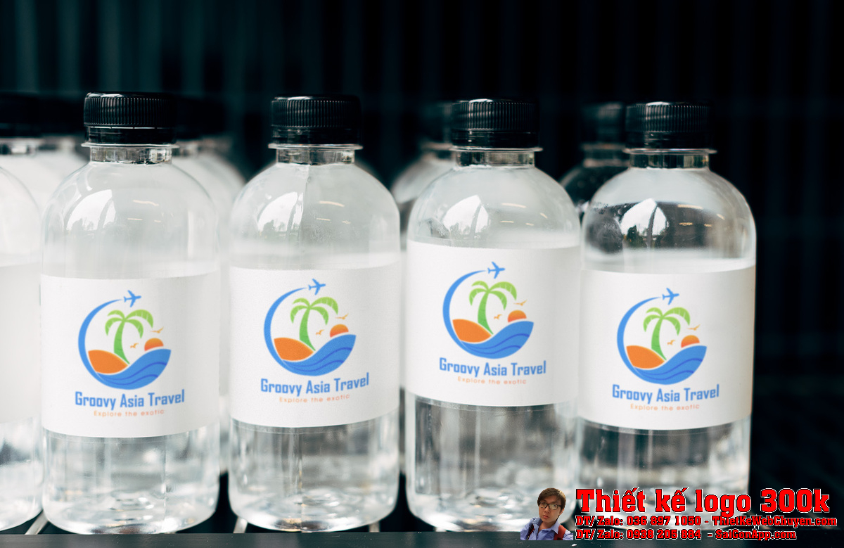 Phối cảnh Thiết kế logo Groovy Asia Travel trên biển hiệu