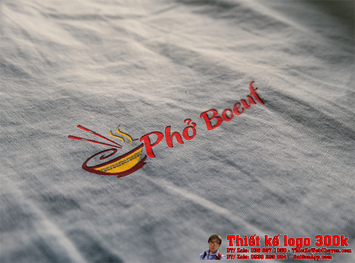 Thiết kế logo Phở Boeuf trên nền đen