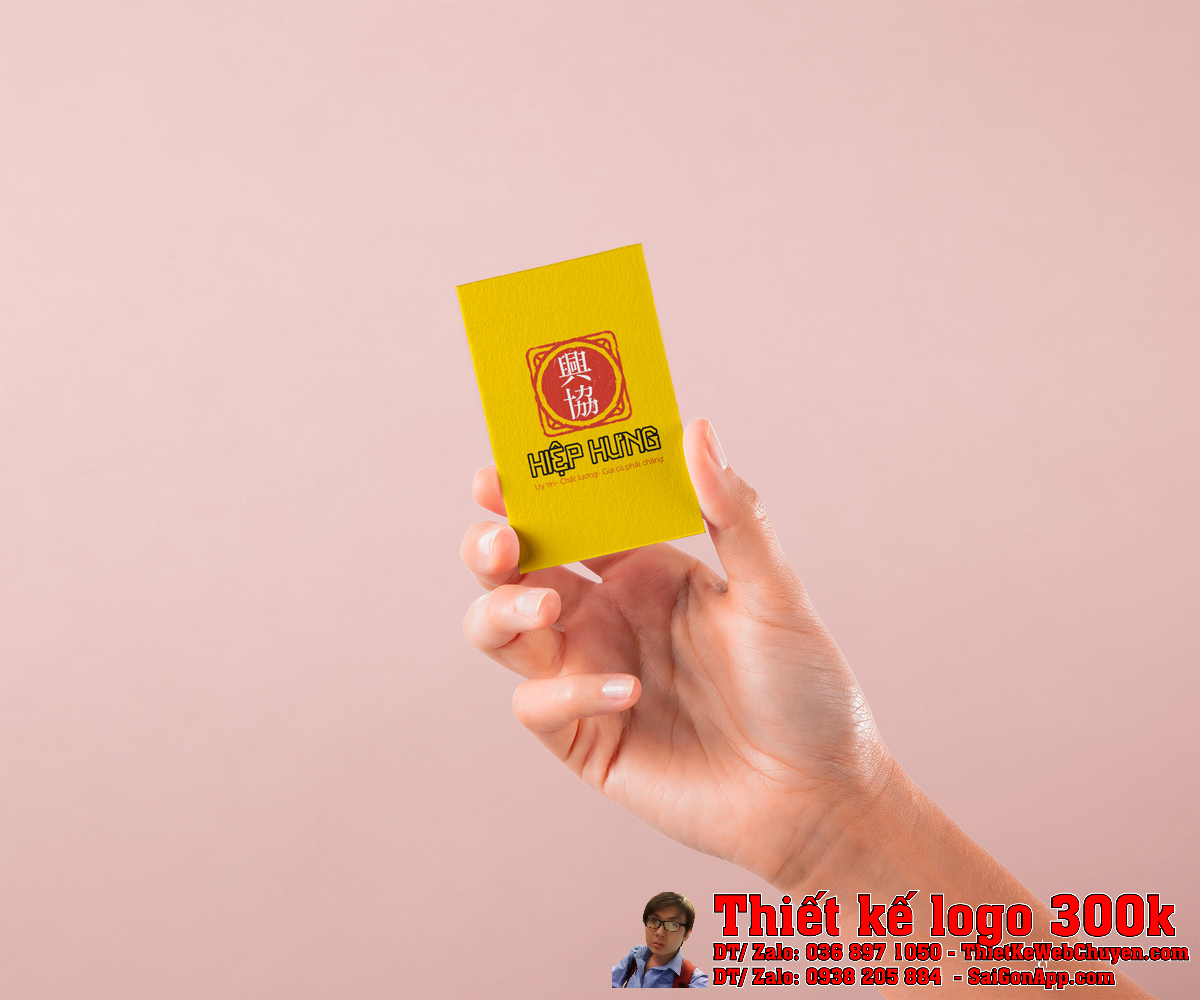 Thiết kế logo ngành buôn bán kinh doanh công ty Hiệp Hưng trên nền gỗ