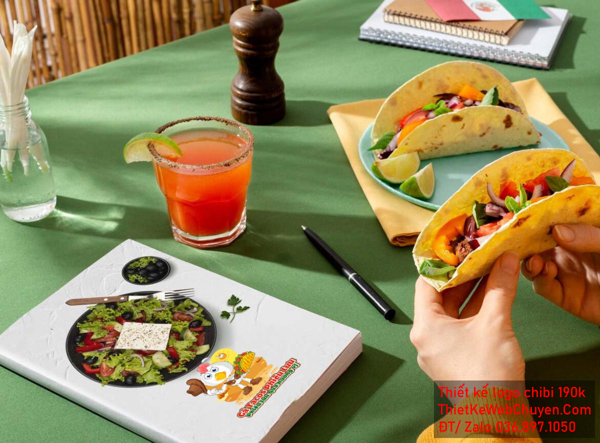 Vẽ chibi chú gà trắng cầm mũ nâu bán bánh mì để thiết kế logo Vẽ chibi chú gà trắng cầm mũ nâu bán bánh mì để thiết kế logo mẫu 3