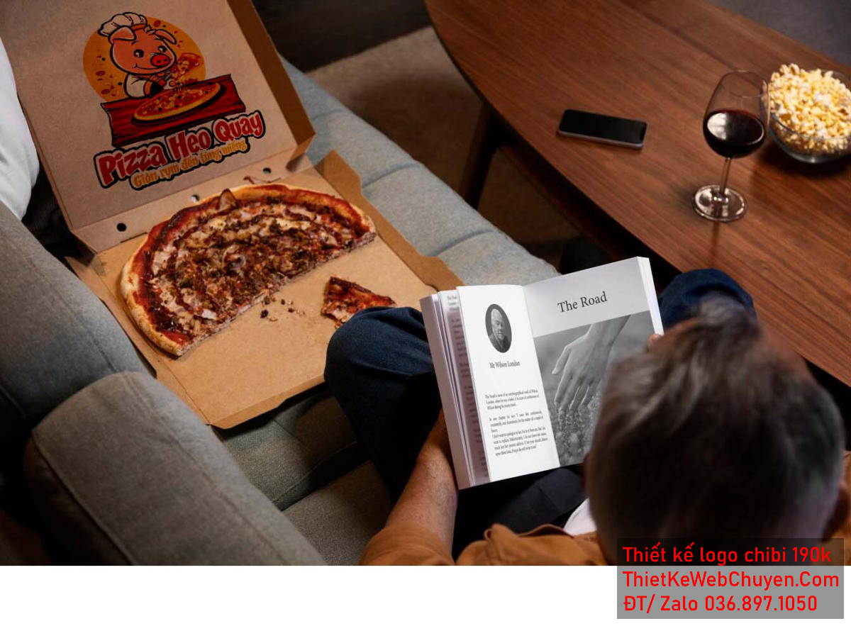 Vẽ chibi chú heo đầu bếp bán pizza ngon giòn rụm để thiết kế logo Vẽ chibi chú heo đầu bếp bán pizza ngon giòn rụm để thiết kế logo